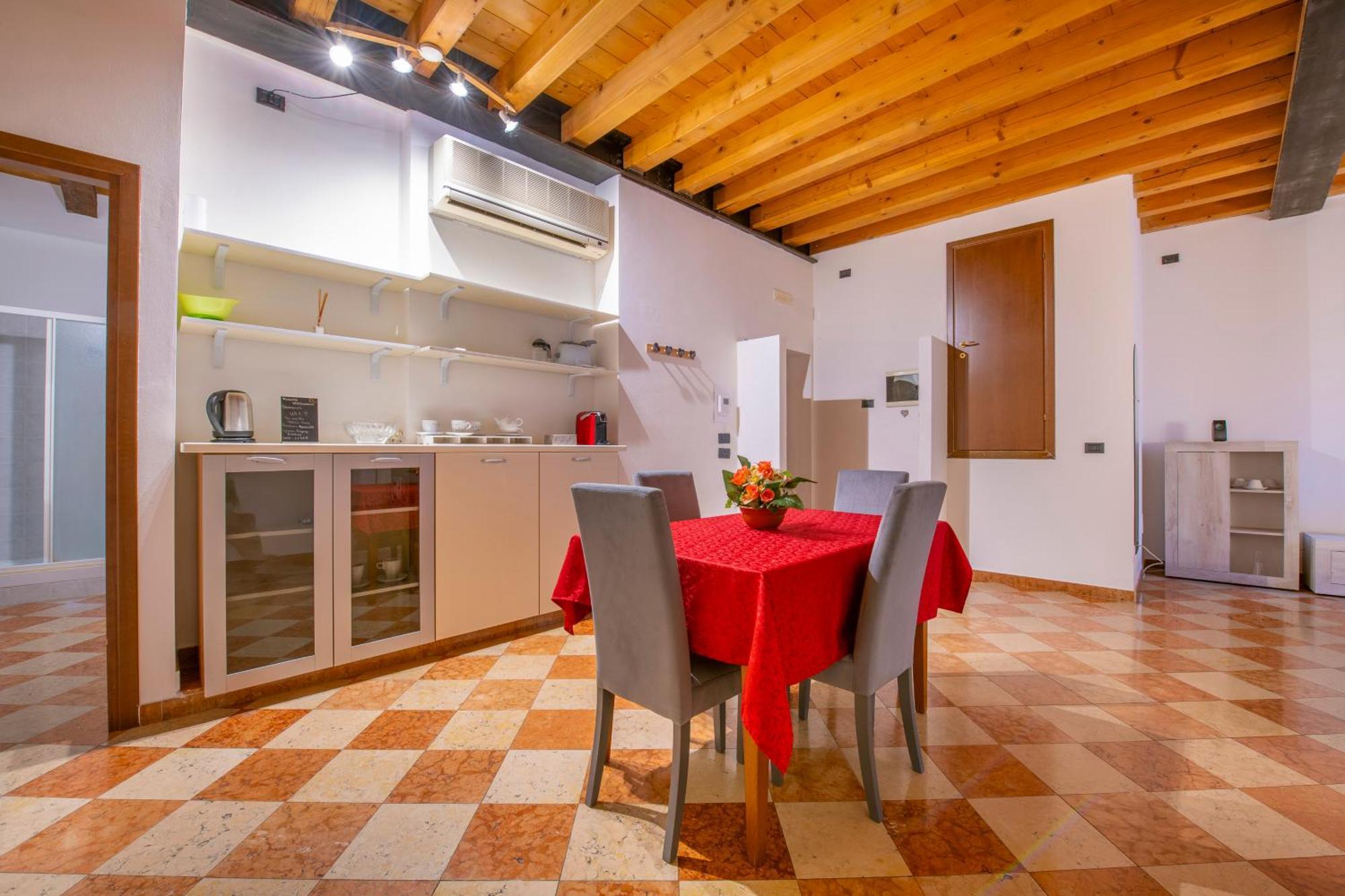 Palace Home Mazzini Vérone Extérieur photo