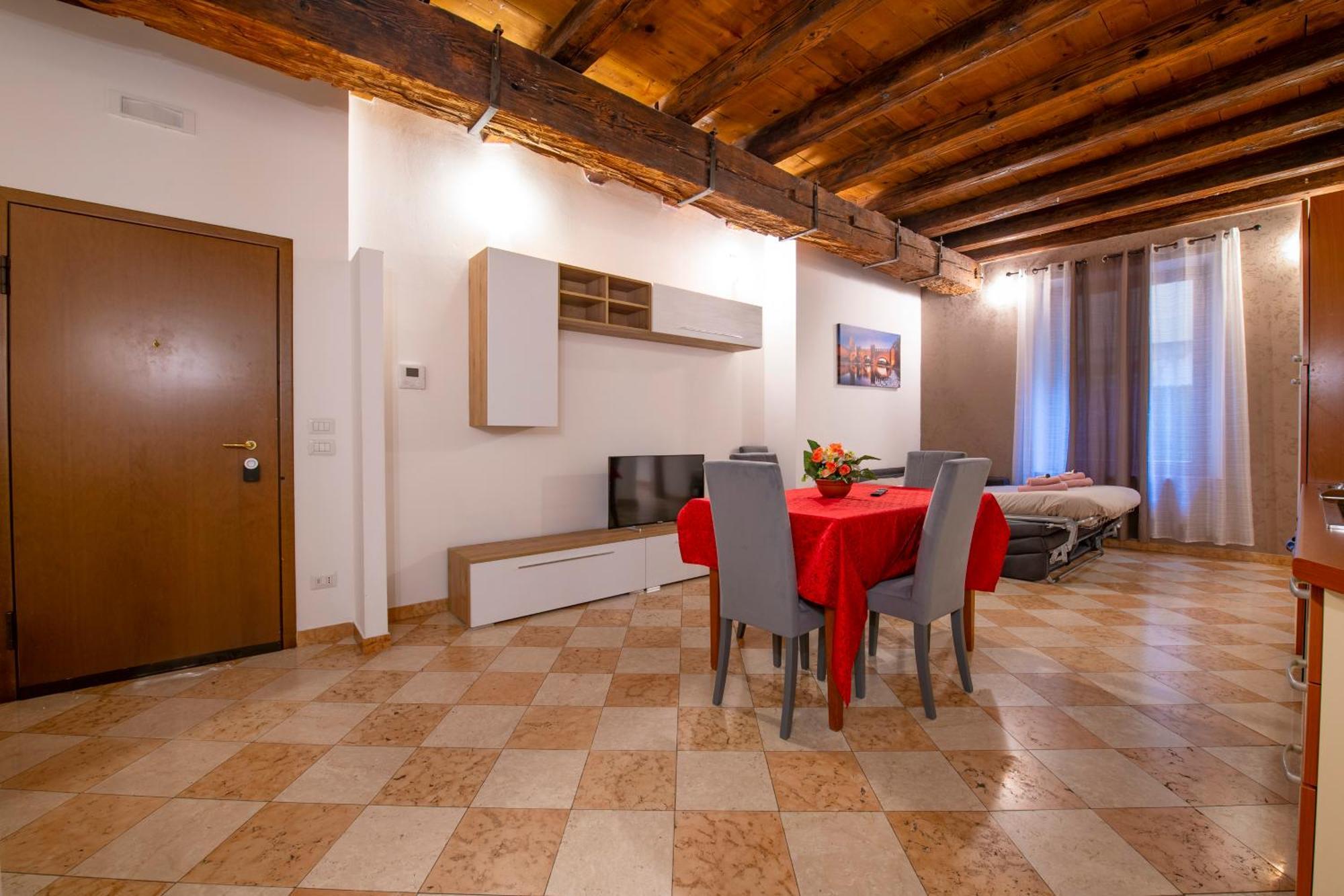 Palace Home Mazzini Vérone Extérieur photo