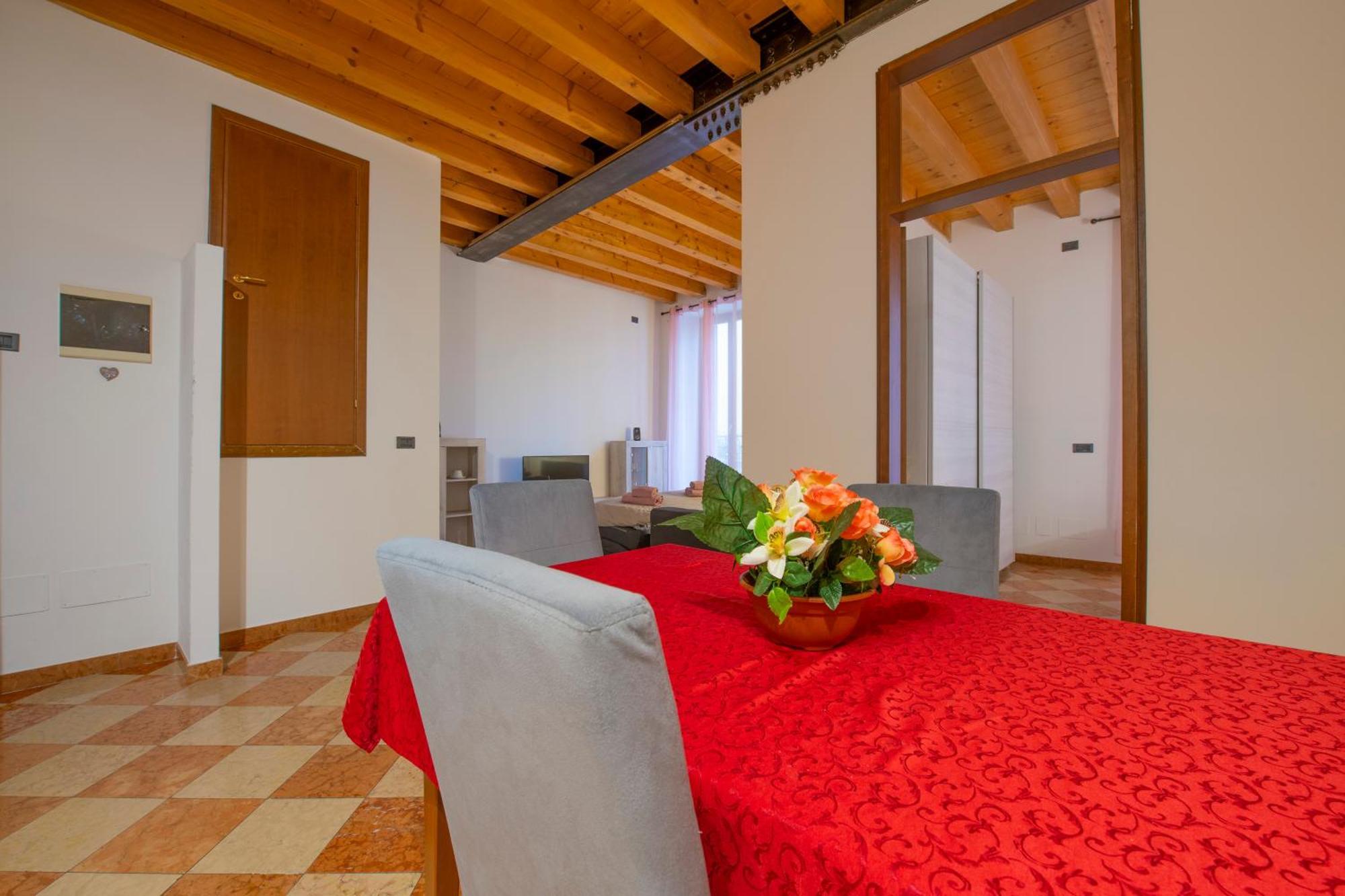 Palace Home Mazzini Vérone Extérieur photo