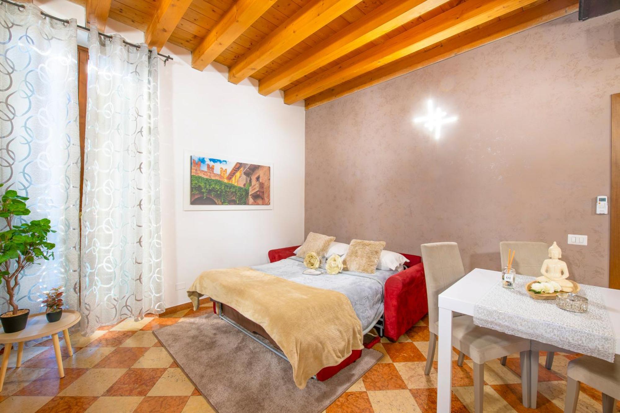 Palace Home Mazzini Vérone Extérieur photo